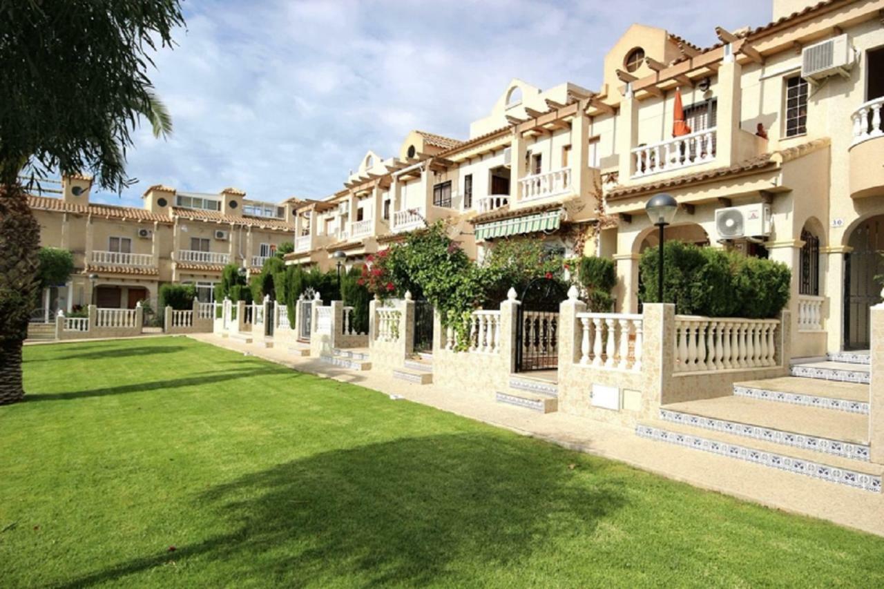 Bungalow Torrevieja Argonautas Bagian luar foto
